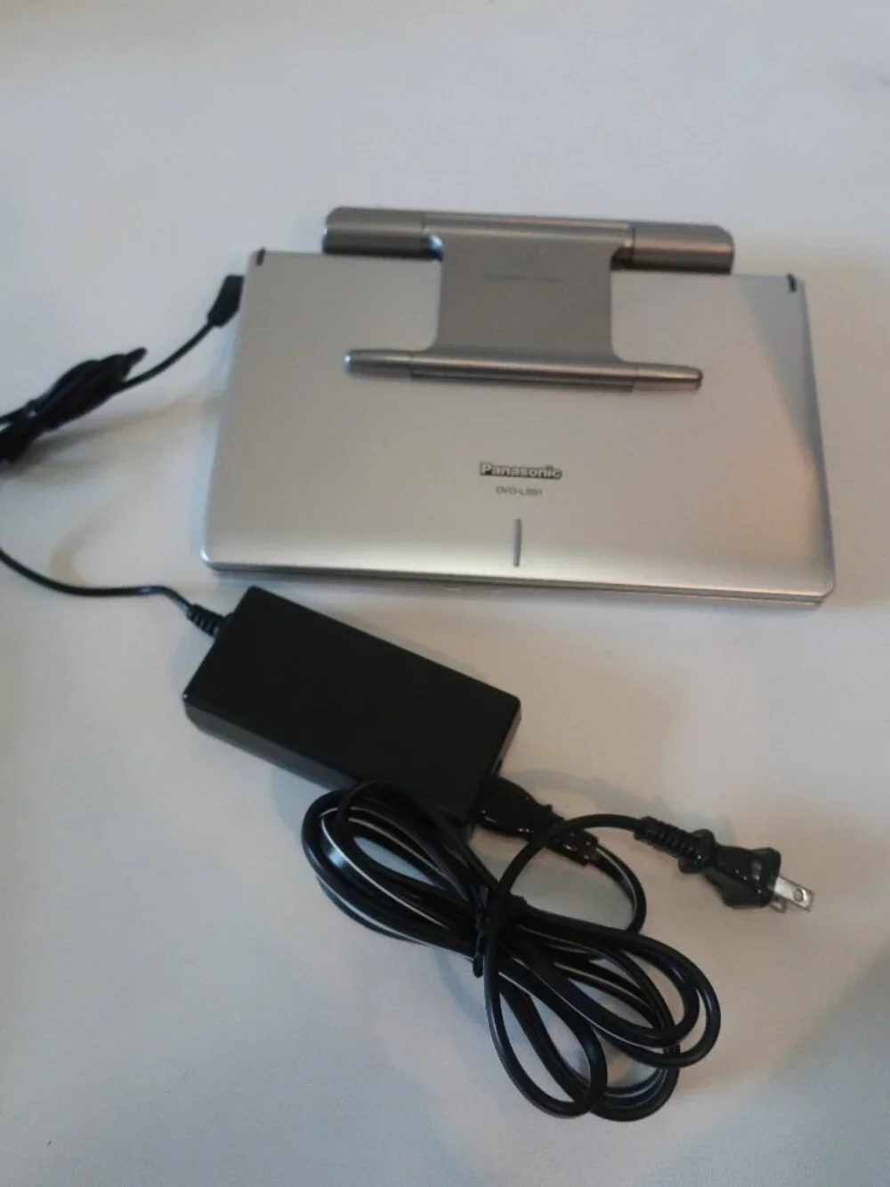 Mens Womens Panasonic DVD-LS91 Grey Portable DVD/CD Video Player